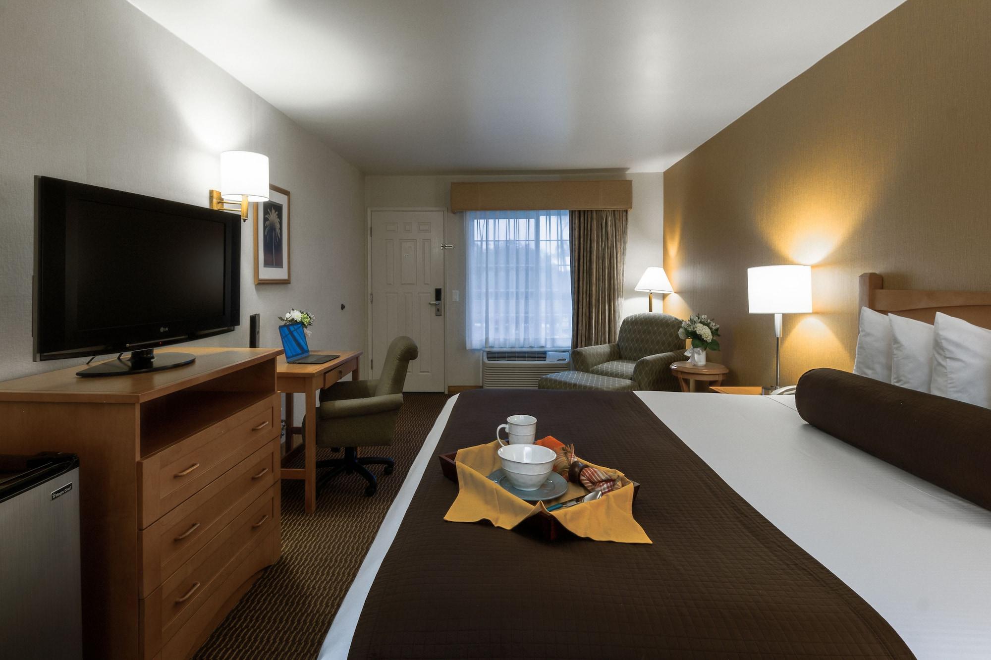 Ramada By Wyndham Costa Mesa/Newport Beach Екстер'єр фото